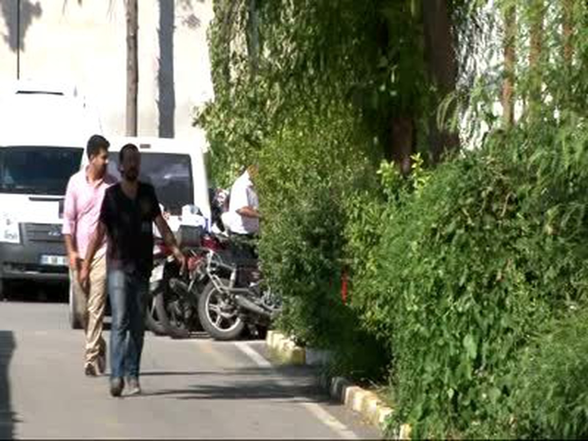 Islıkla haberleşen uyuşturucu satıcıları adliyeye sevk edildi ADANA