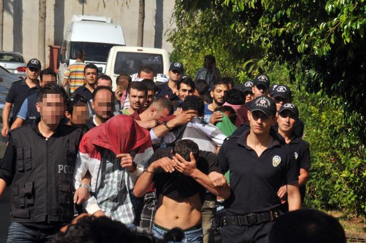 Adana\'da Kampanyalı Uyuşturucu Pazarlığı