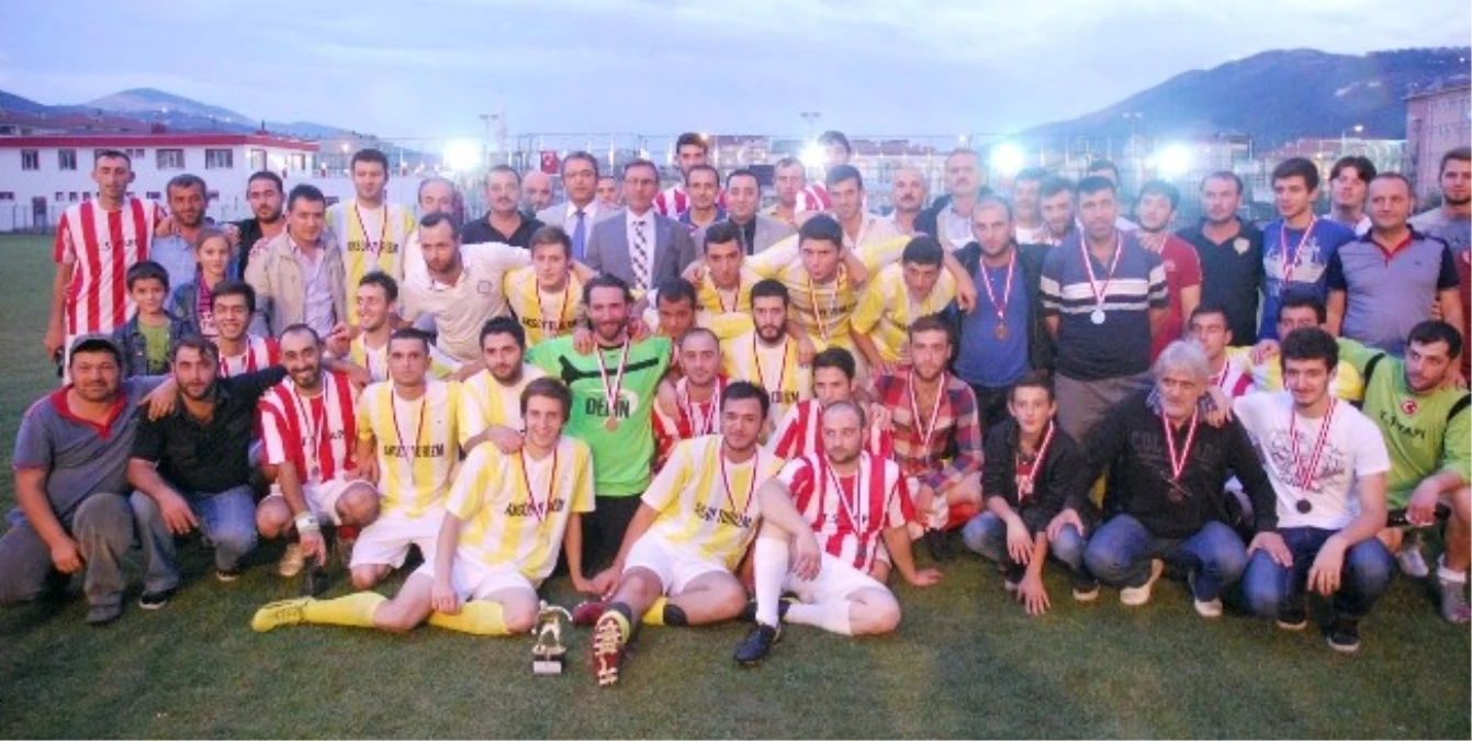 Köylerarası Futbol Turnuvası\'nın Şampiyonu Hamidiye Oldu