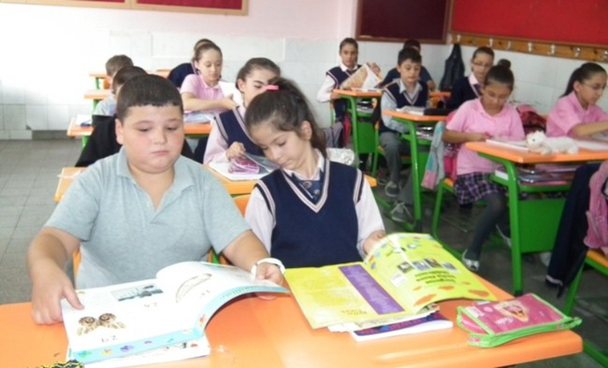 Kütahya\'da Öğrencilere \'Bilim Çocuk\' Dergisi