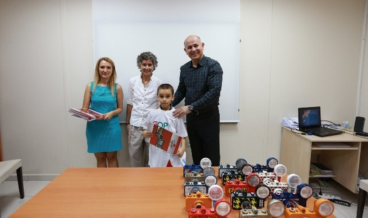 Minik Fotoğrafçılar Sertifikalarını Aldı