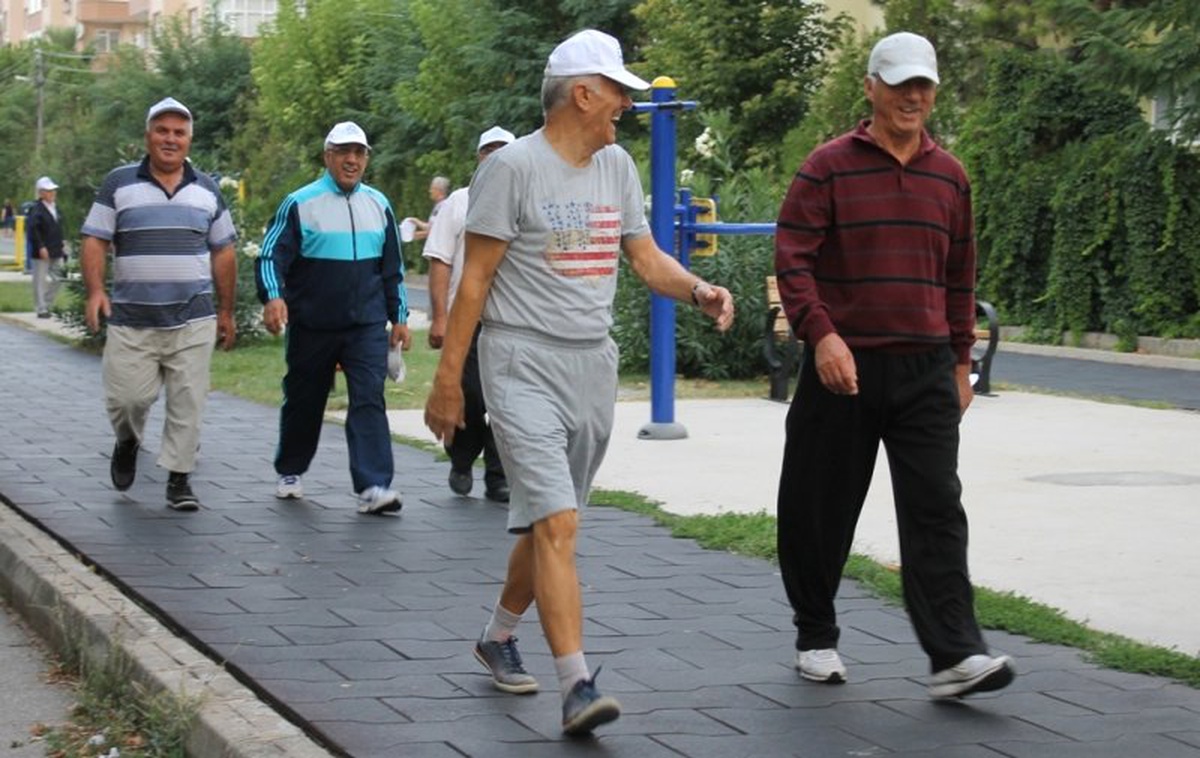 Nilüfer, \'Sağlıklı Yaşam İçin Bilinçli Spor\' Yapıyor