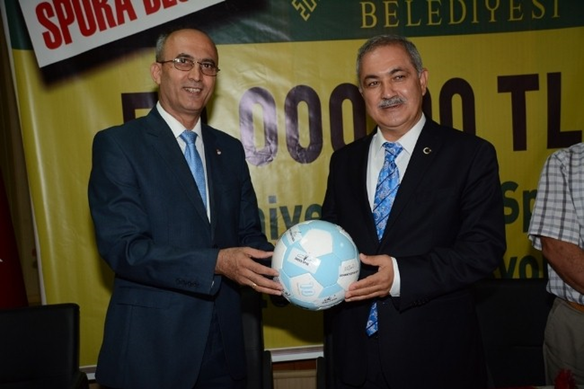 Osmaniye Belediyesi\'nden Amatör Spor Kulüplerine Maddi Destek