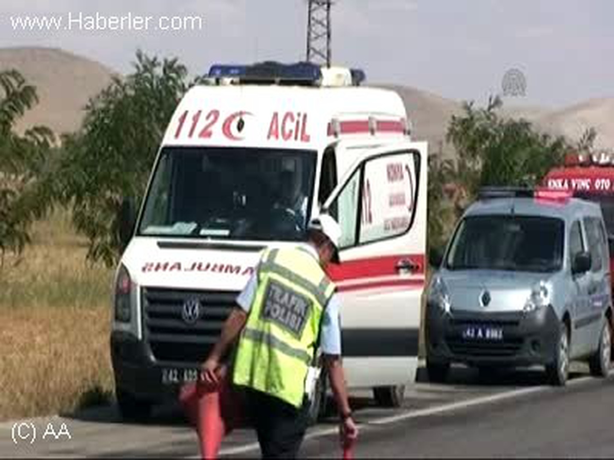 Otomobil park halindeki tıra çarptı: 1 ölü KONYA