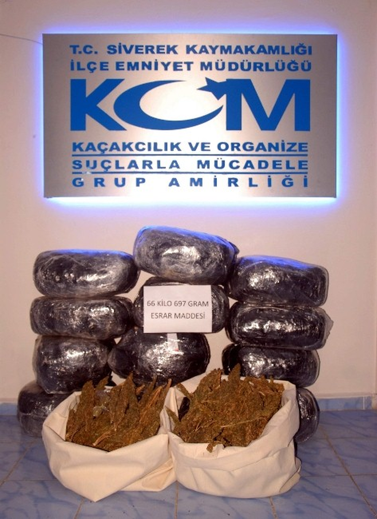 Şanlıurfa\'da 66 Kilo Esrar Ele Geçirildi: 3 Gözaltı