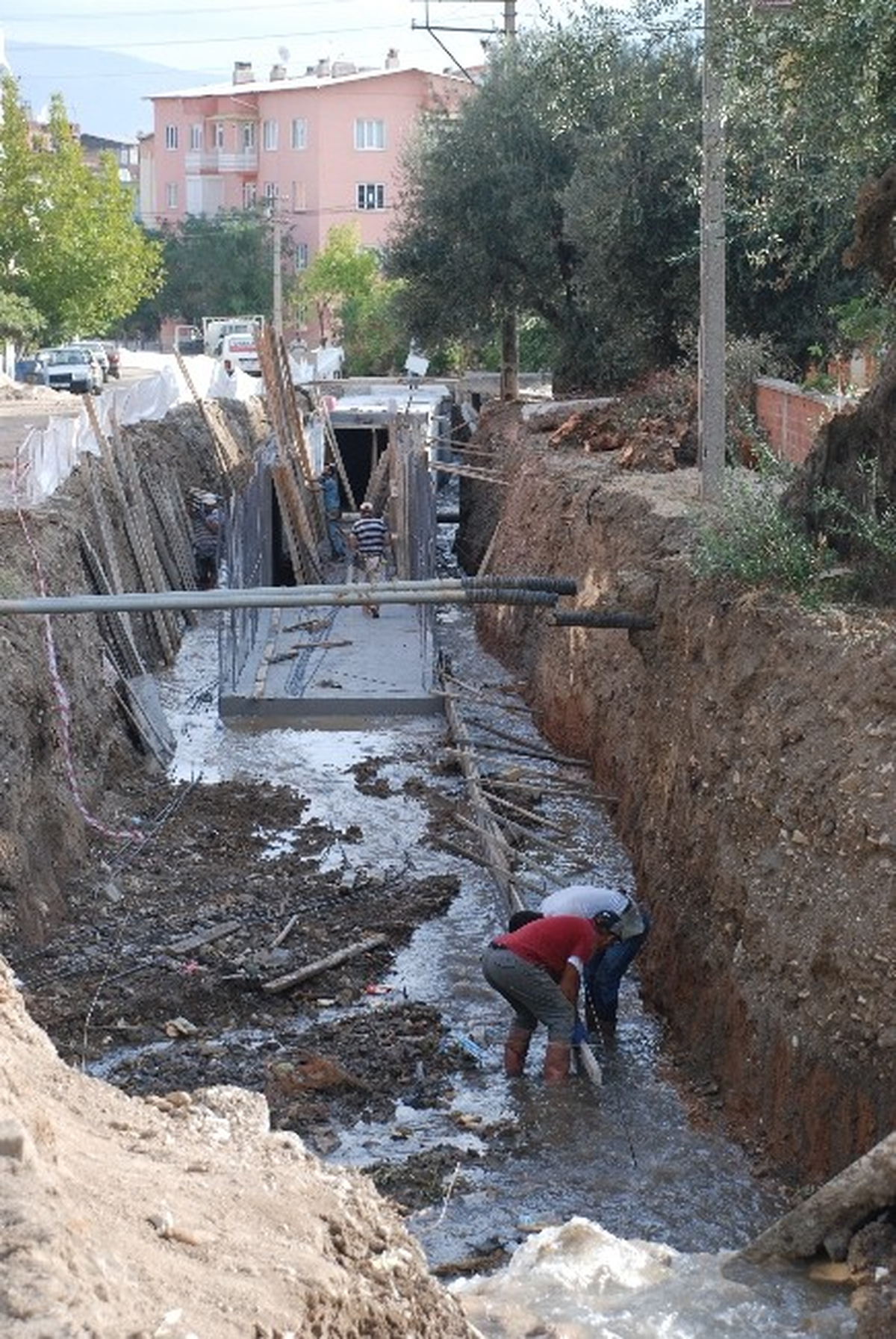 Soma\'da Dere Yataklarında Kış Hazırlığı
