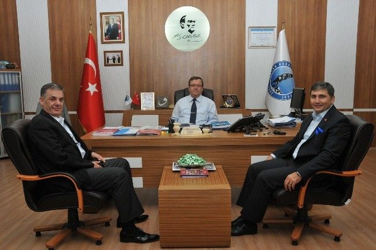 Tstk Başkanı Çakmak'dan Akü Rektörü Solak'a Ziyaret