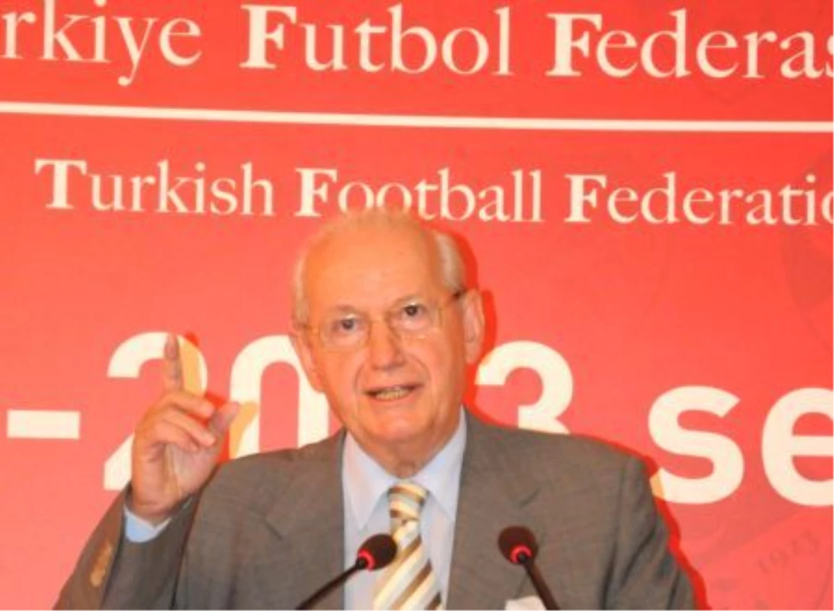 UEFA Asbaşkanı Erzik: "Euro 2020 Evsahipliği İçin Kesin Konuşmak Talihsizlik"