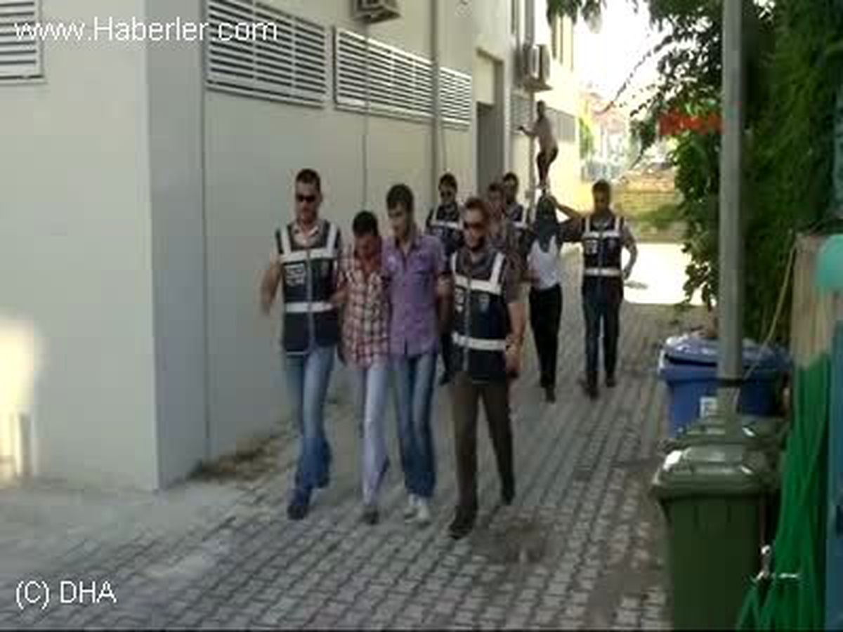 Uyuşturucu Tacileri Tutuklandı
