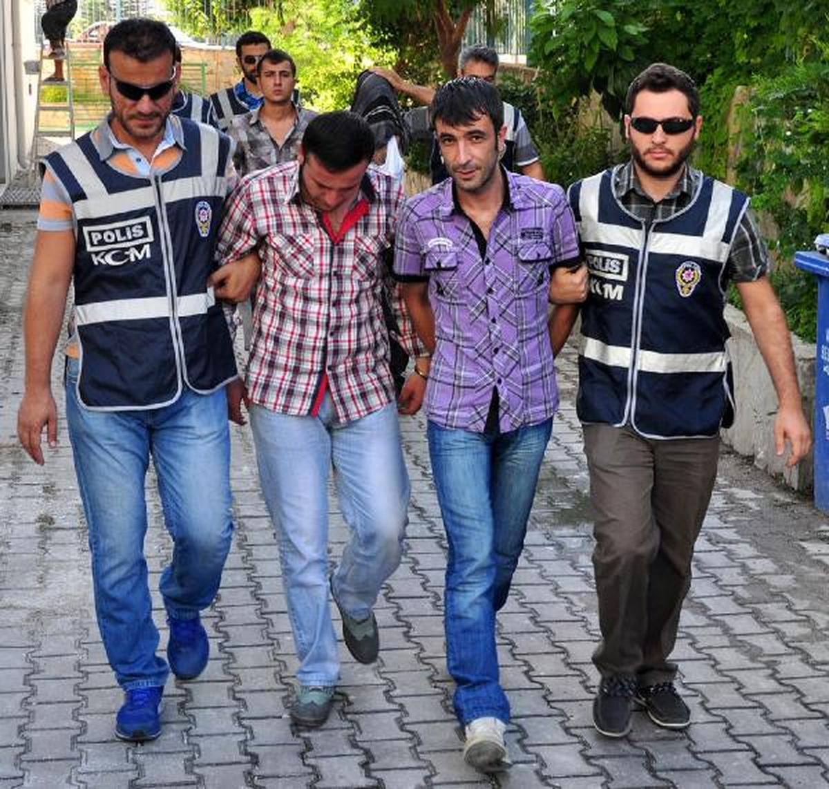 Uyuşturucu Tacirleri Tutuklandı