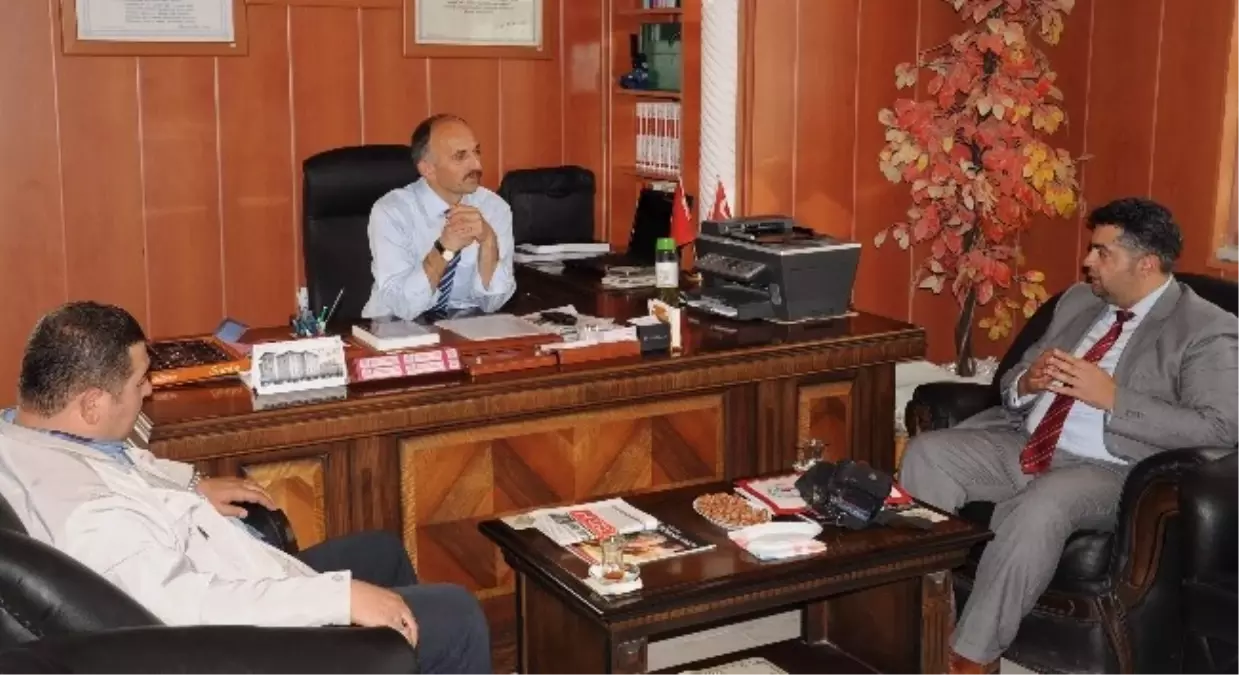 Yerköy Gün Işığı Derneğinden İlçe Müftüsü Necip Eren'e Ziyaret