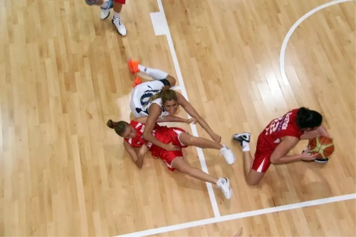 1. Galenos Cup\'da 3. Günün Lideri Adana Botaş