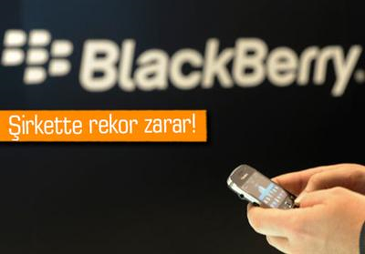 Blackberry 1 Milyar Dolar Zarar Açıkladı!