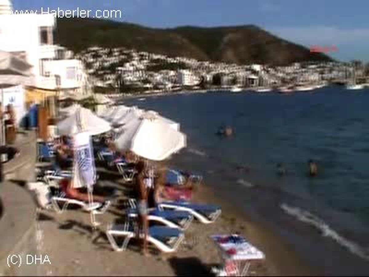 Bodrum\'da Su Topu Şenliği Heyecanı