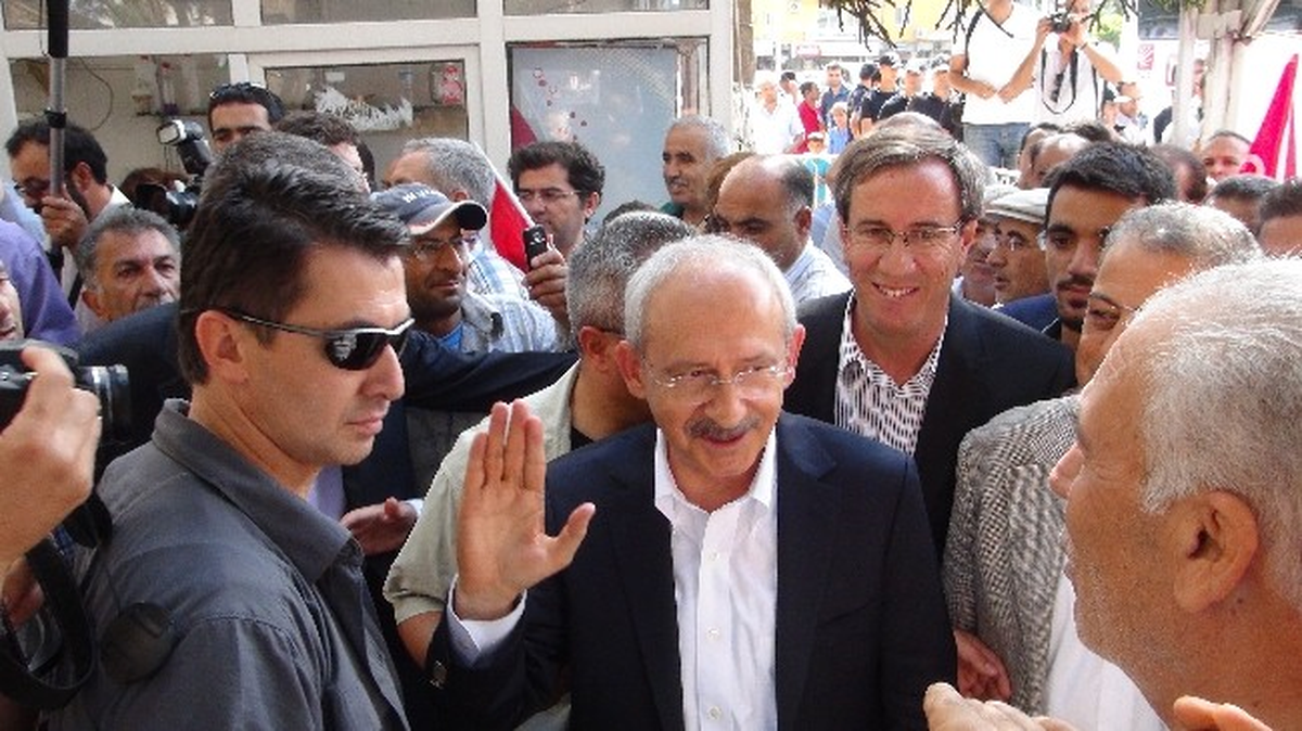 CHP Lideri Kılıçdaroğlu, Reyhanlı\'da Bir Dizi Ziyarette Bulundu