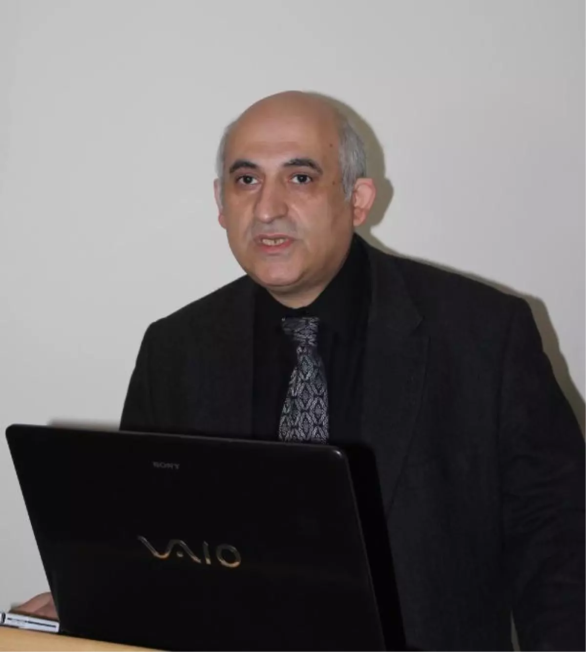 Dekandan Doktorlar İçin 'Zorunlu Hizmet' Önerisi