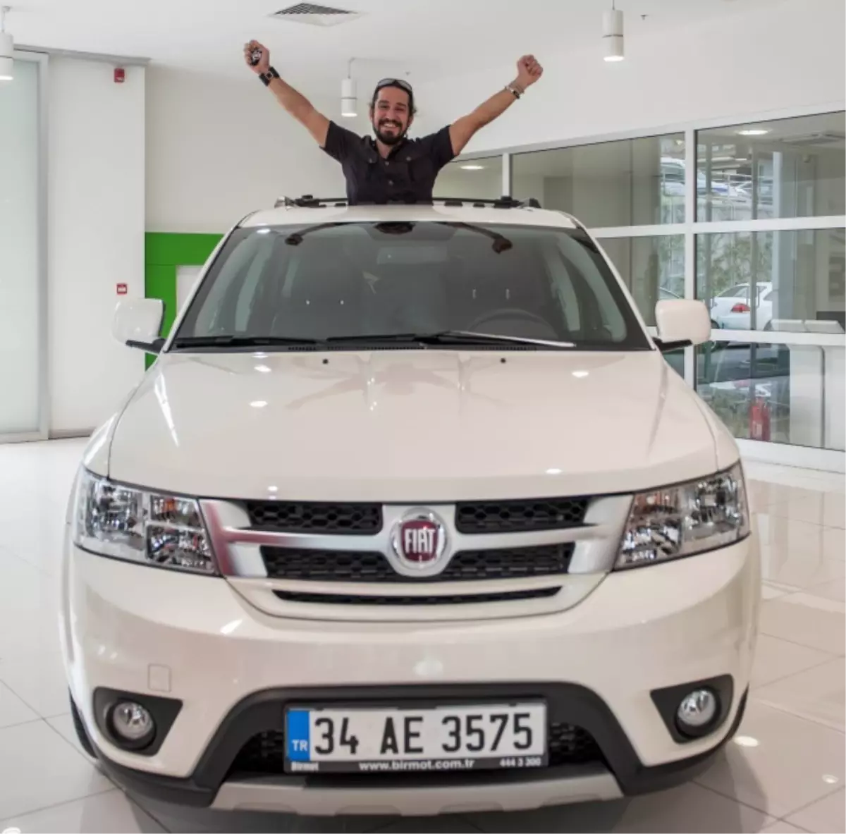 Doğukan Manço\'nun Beklenen Arabası Panama\'dan Geldi!