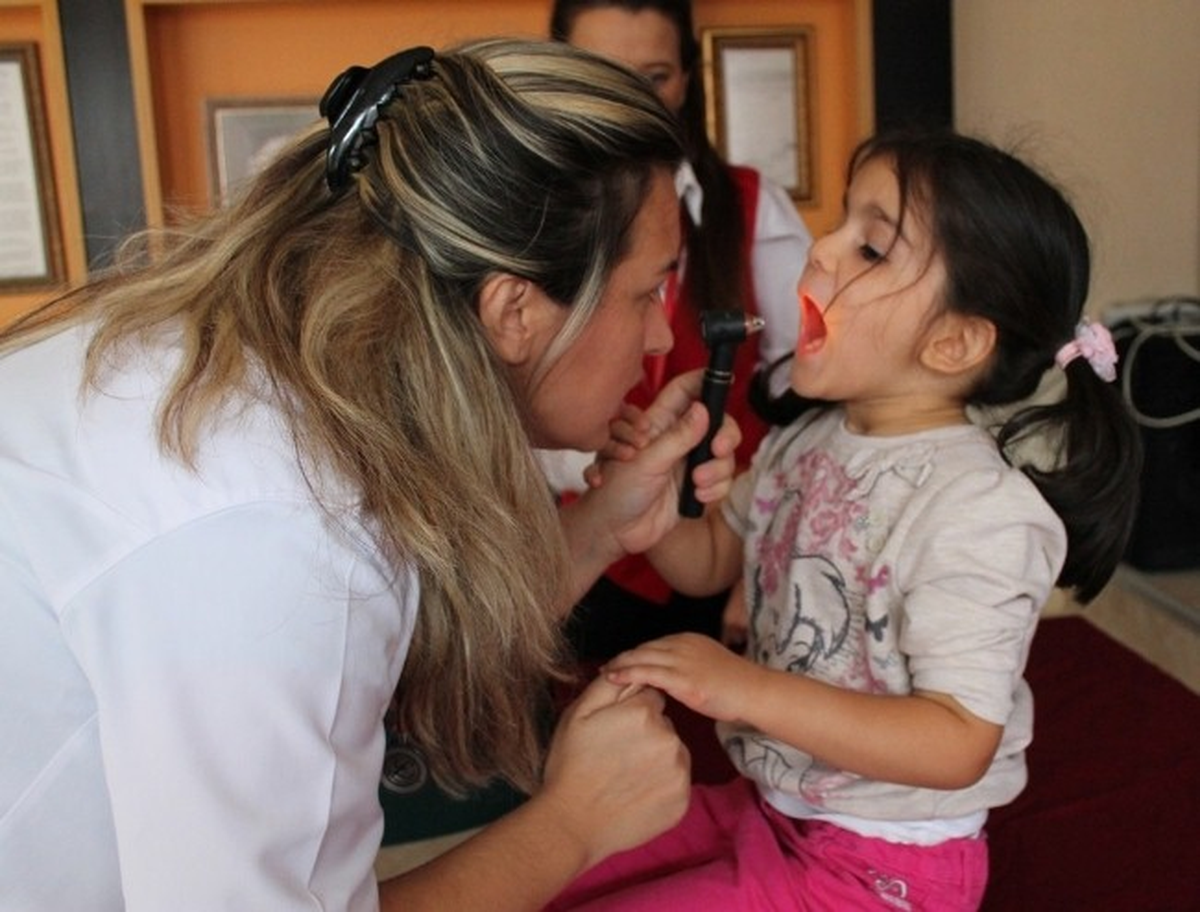 Doruk, Çaybaşılı Miniklerin Yüzünü Güldürdü