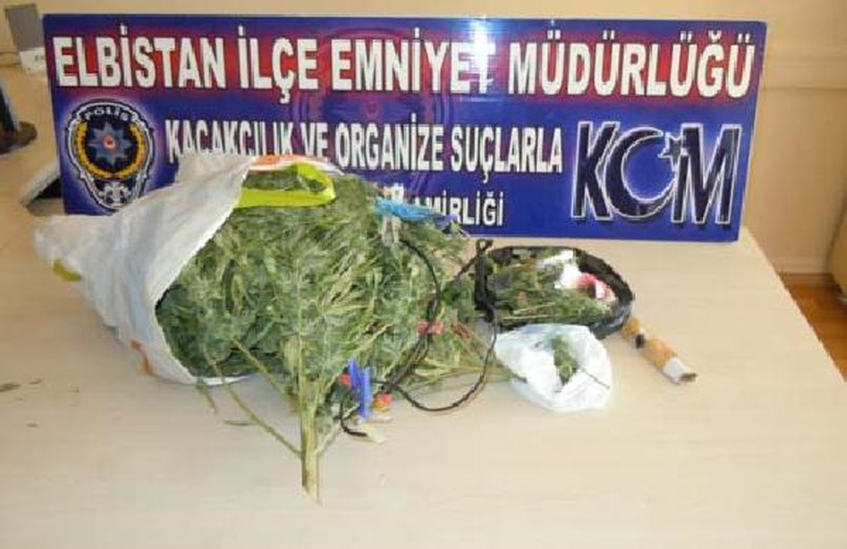 Elbistan\'da Kaçak Sigaraya 1 Gözaltı