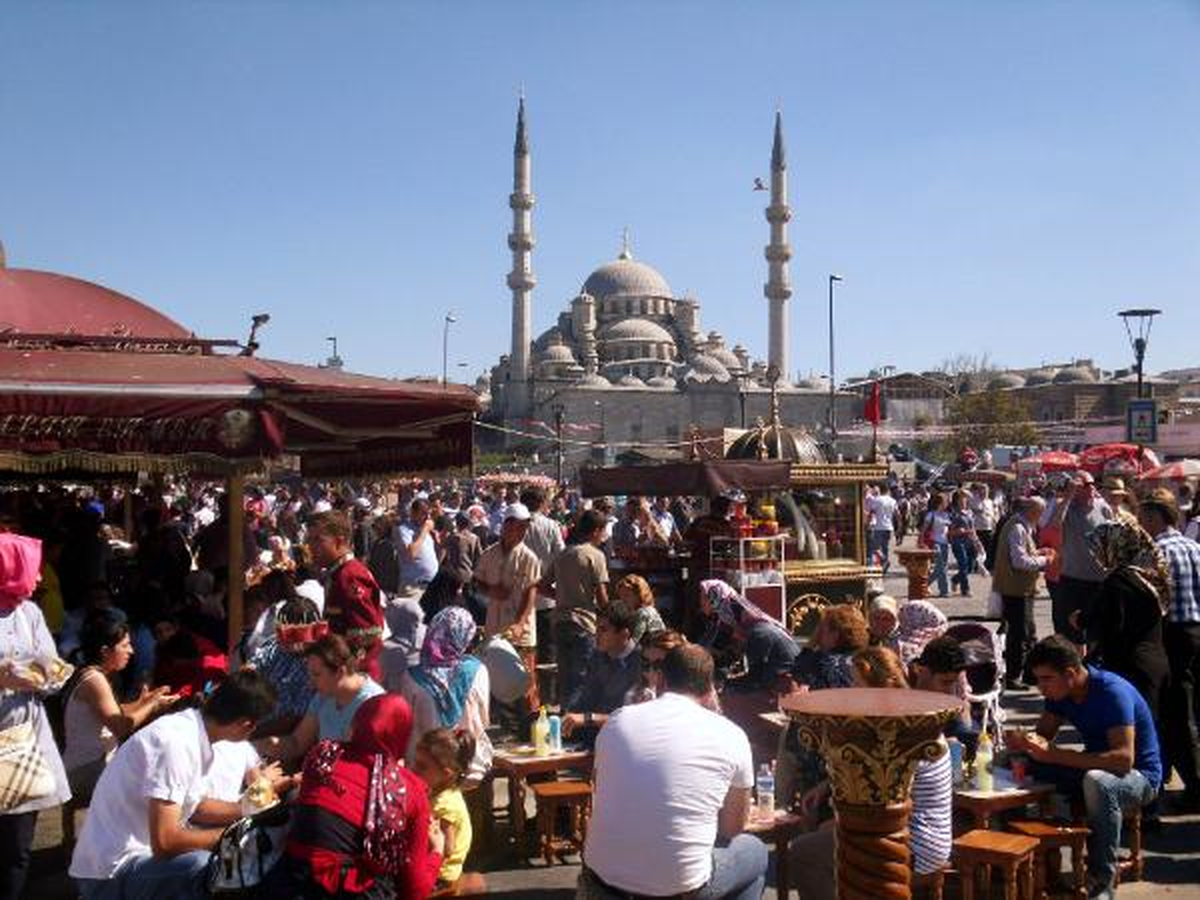 Eminönü \'Açık Hava Lokantası\'