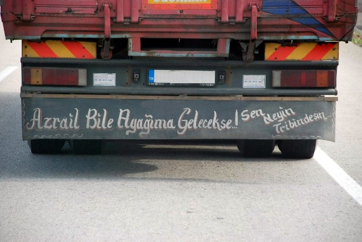 Güldüren, Kamyon ve Otomobil Arkası Yazıları