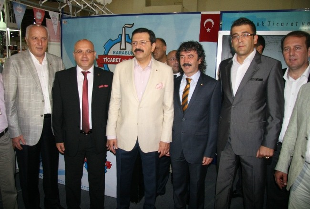 Hisarcıklıoğlu Karabük Standını Gezdi