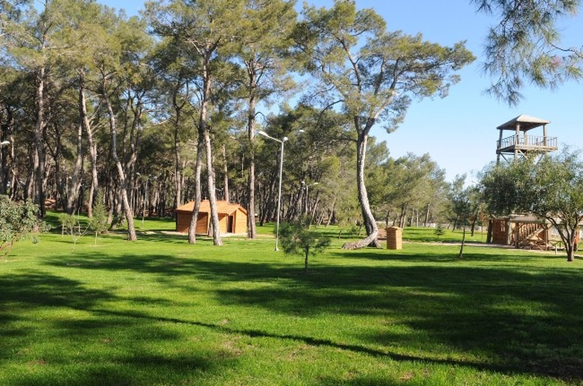 Kepez\'de 33 Yeni Parkın Yapımı Devam Ediyor