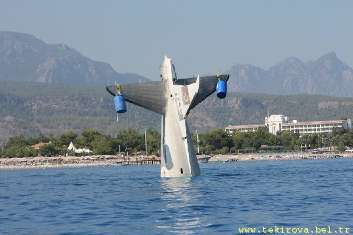 Kıbrıs Fatihi C 47 Kargo Uçağının Test Daldırışı Yapıldı