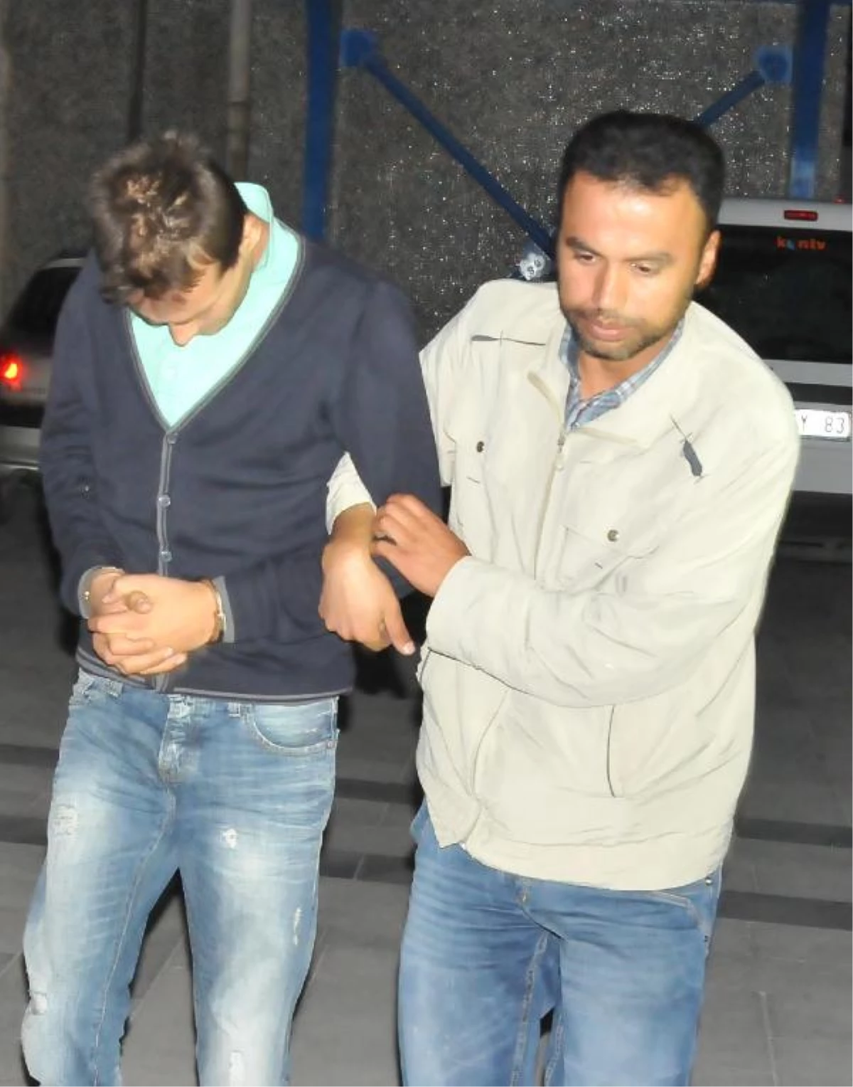 Kiraladığı Otomobille Geldiği Konya\'da 1 Günde 5 Marketten Hırsızlık Yaptı, Ankara\'da Yakalandı