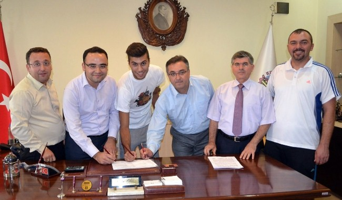 Kula Belediyespor'a Milli Transfer