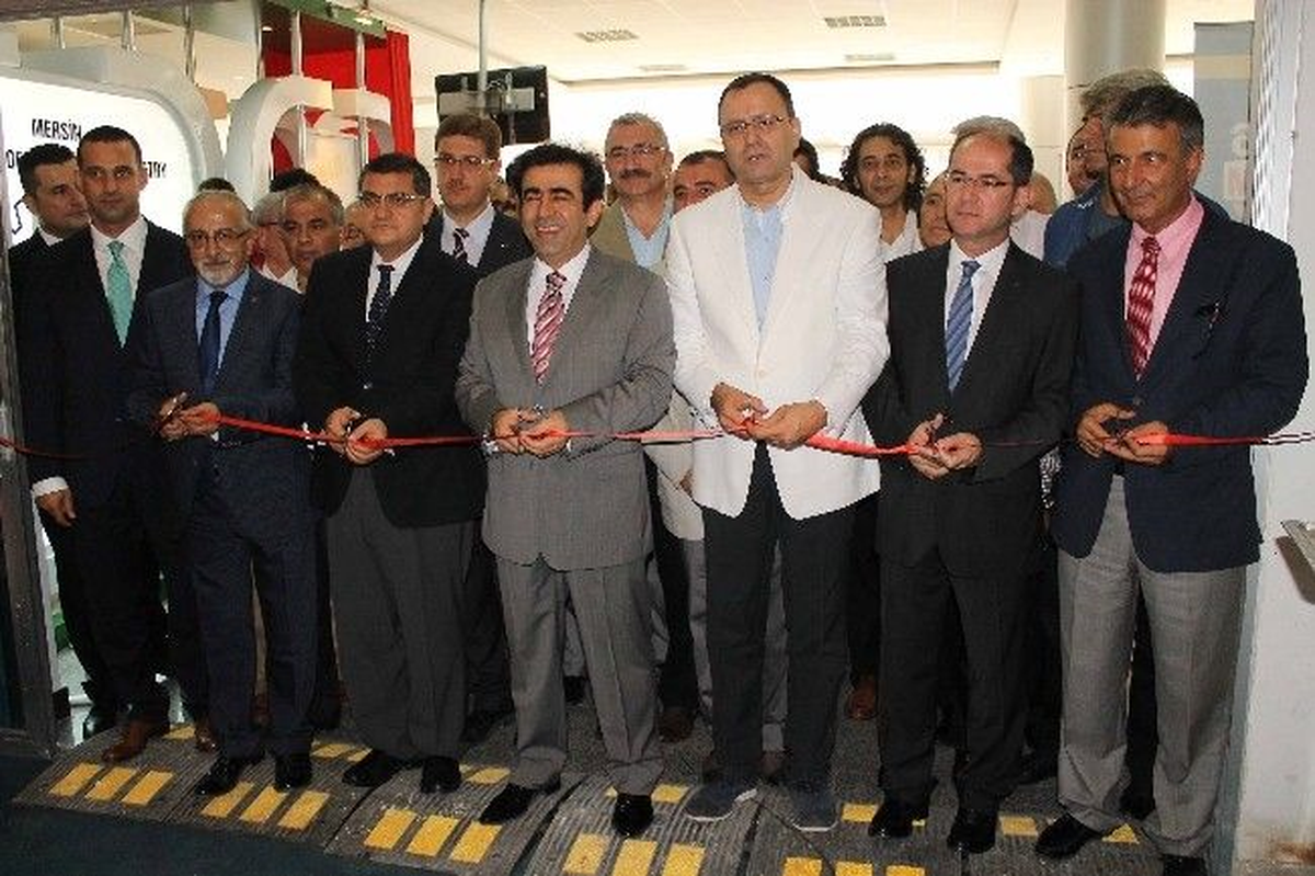 Mersin\'nde Mobilya, Evlilik ve Çeyiz Fuarı Açıldı