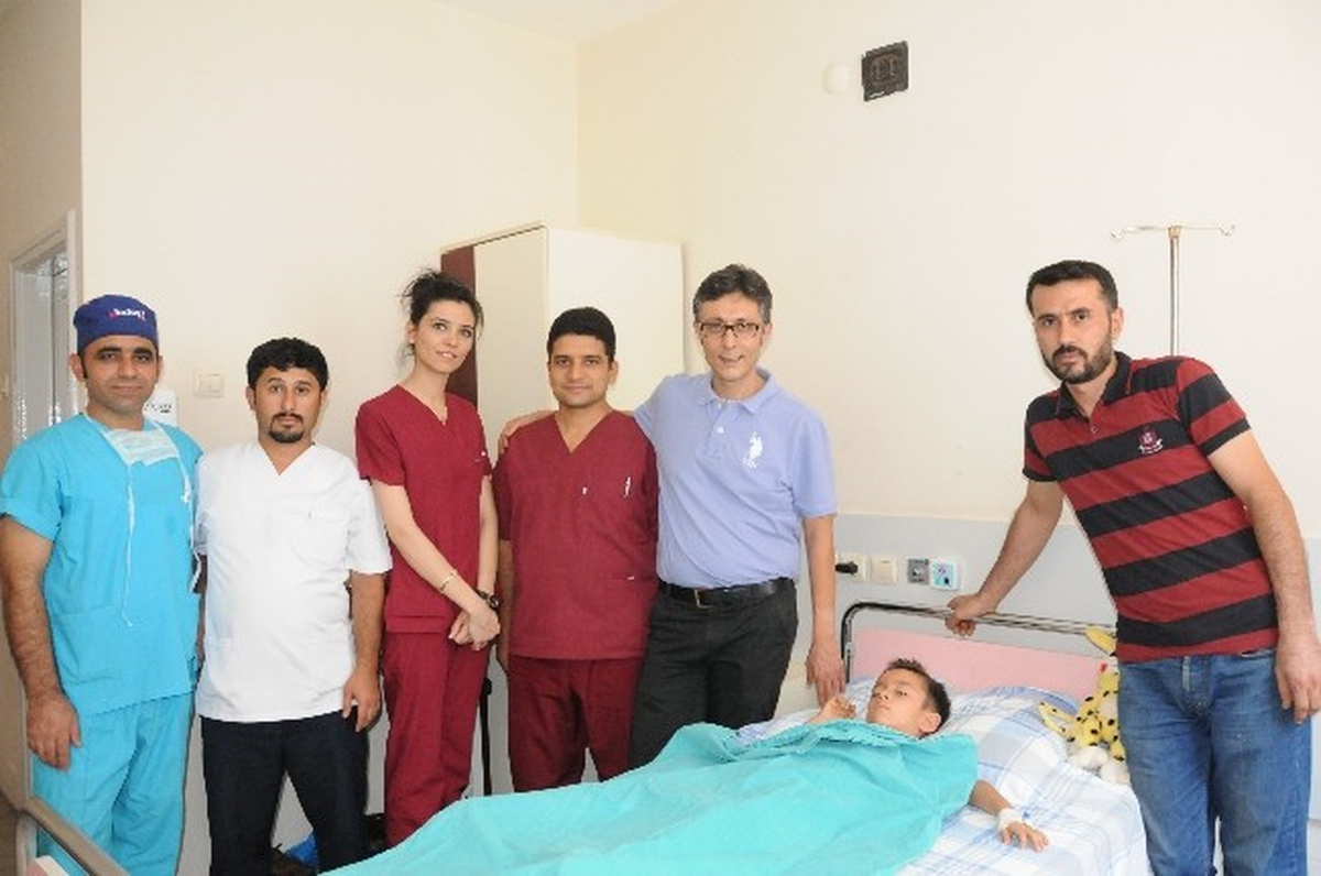 Minik Bedirhan Böbrek Taşından Kurtuldu