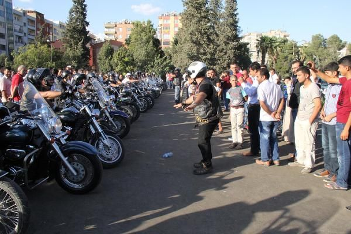Motosiklet Tutkunları Şanlıurfa\'da Buluştu