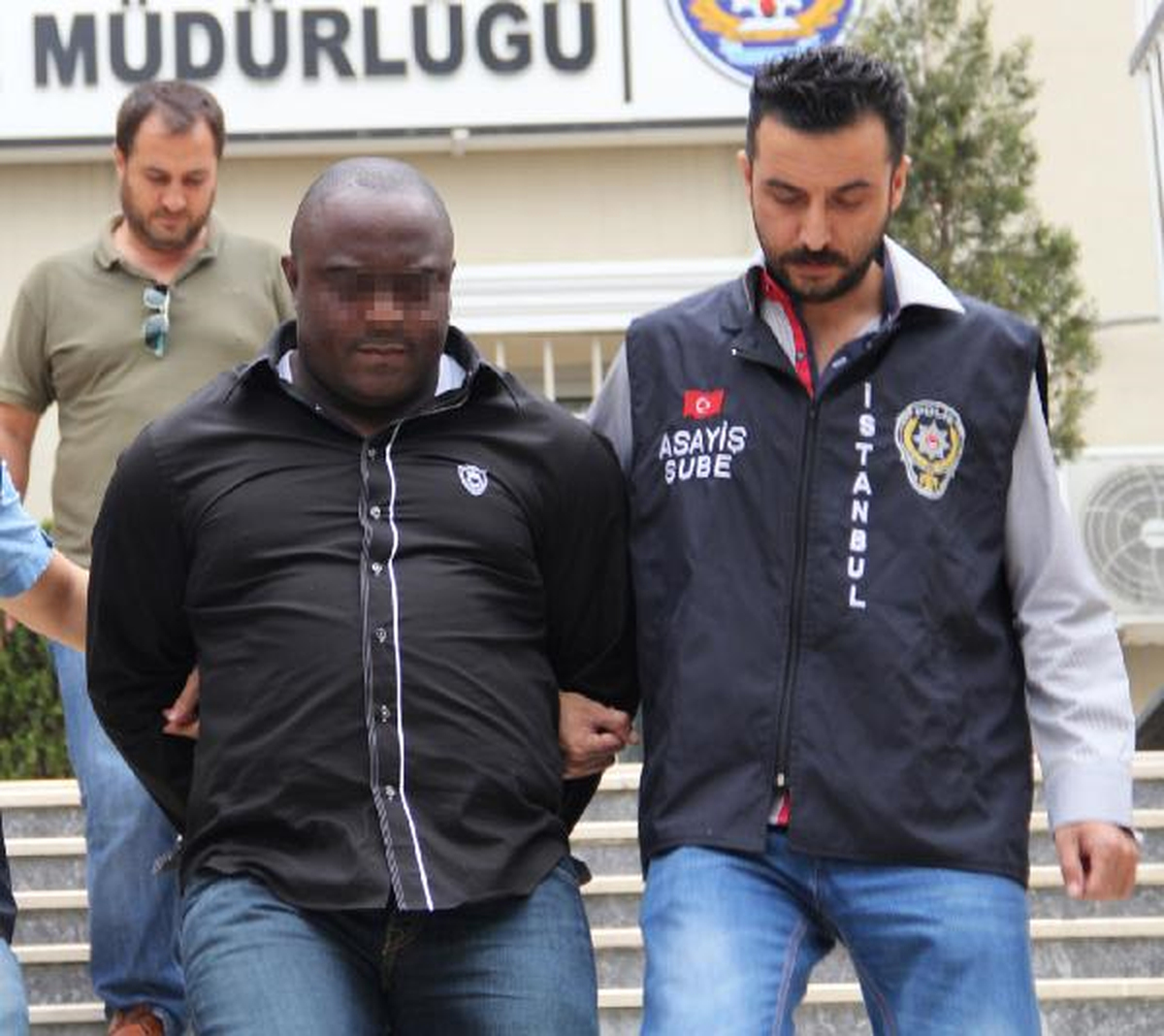"Ne Verirsen İki Katını Alırsın" Diyerek 137 Bin Dolar Dolandırmış