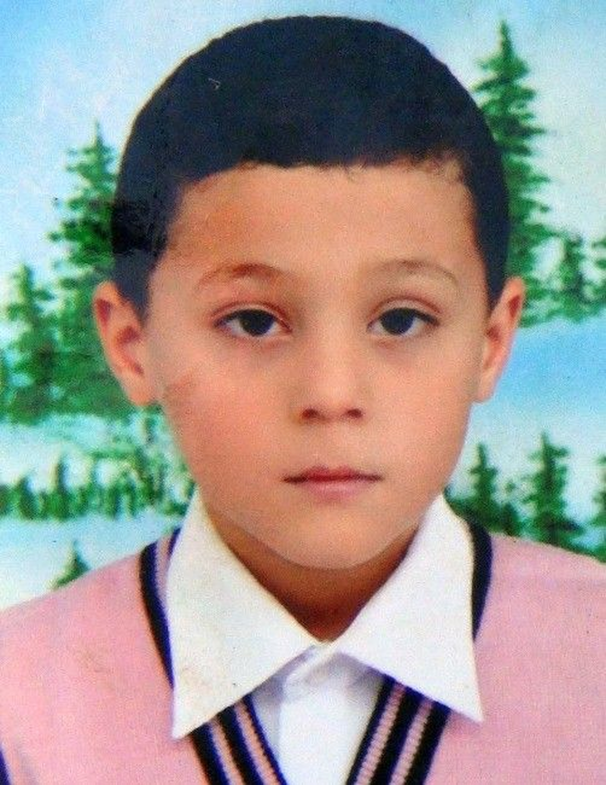 Okulda Dolabın Altında Kalan Çocuk Öldü