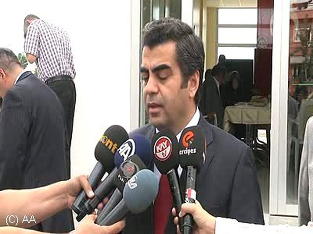 Polis ekiplerince yol kontrolü sırasında durdurulan araç Vali Düzgün KAYSERİ