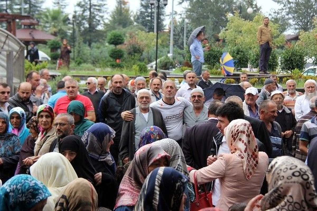 Rize\'den İlk Hacı Kafilesi Uğurlandı