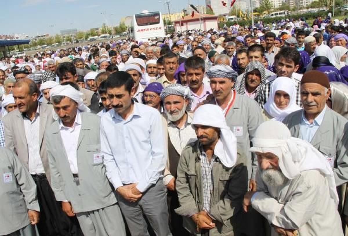 Siverek\'te Hacı Adayları Uğurlandı