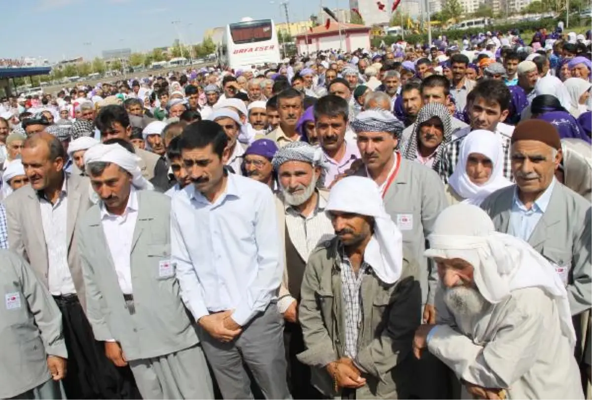 Siverekli Hacı Adayları Dualarla Uğurlandı