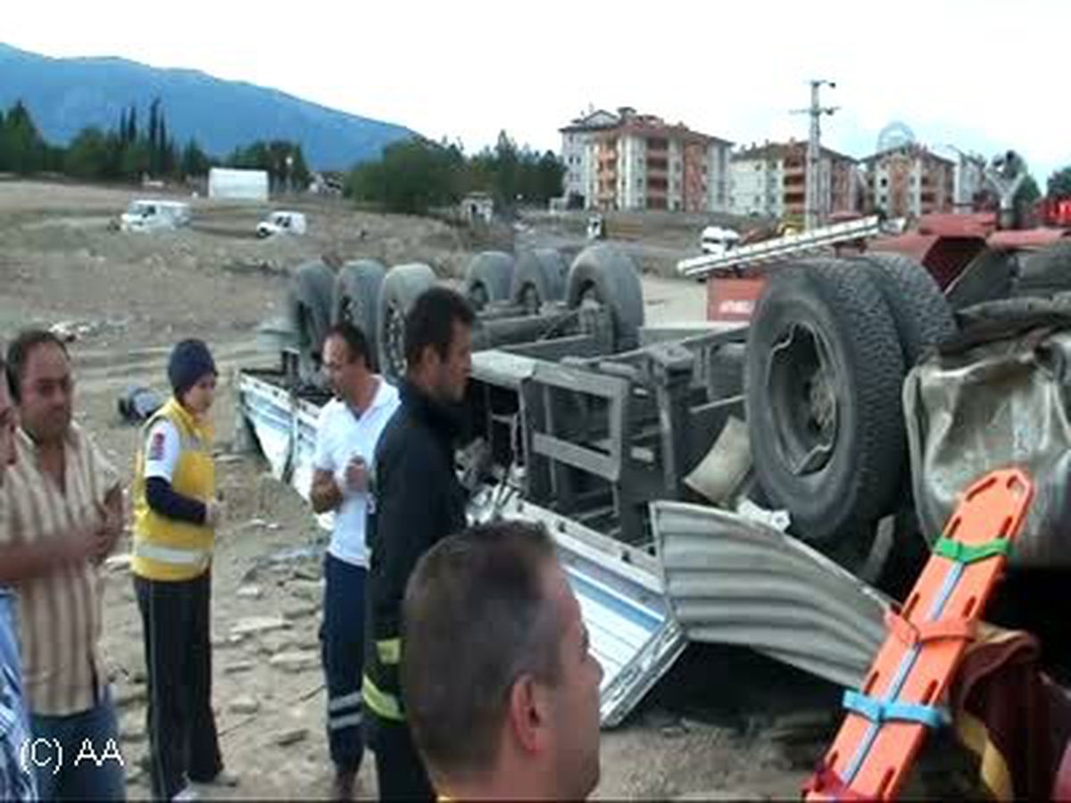 Trafik kazası: 2 yaralı KARABÜK