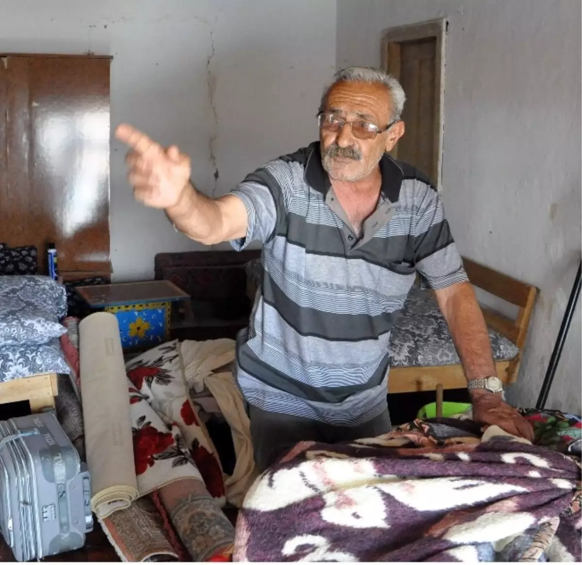 Tuncelili Yaşlı Çiftin Evleri Sular Altında Kalacak