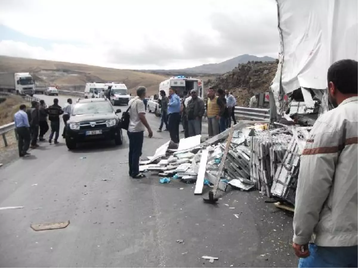 Ağrı'da Zincirleme Kaza: 4 Yaralı