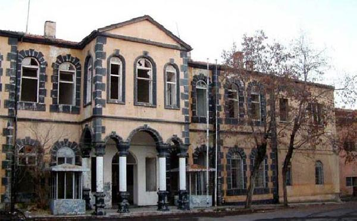 Günay\'ın, \'Ömrümü Yedi\' Dediği Proje 13 Yıldır Bitmiyor