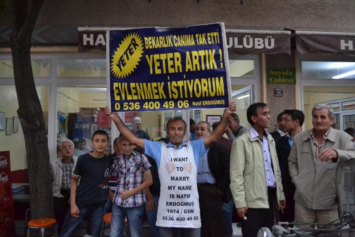 Evlenmek İçin Ankara\'nın Yolunu Tuttu