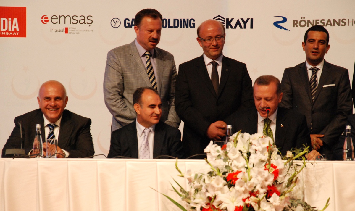 Isparta Şehir Hastanesi İçin İmzalar Atıldı