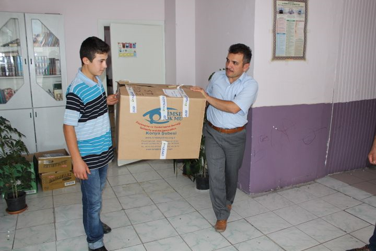Kimse Yok mu Derneği Seydişehir Şubesinden Öğrencilere Yardım