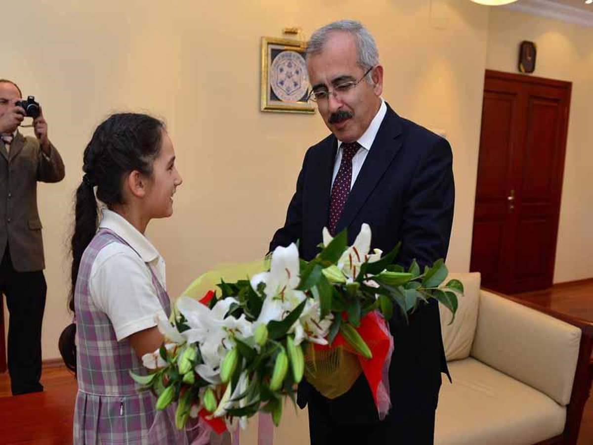 Öğrenciler Vali Duruer\'i Ziyaret Etti