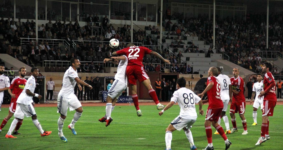 Sivasspor Kasımpaşa\'ya Evinde İlk Kez Yenildi