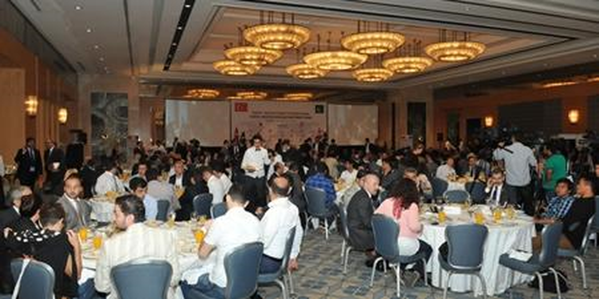 Türk ve Pakistan İş Adamları İstanbul\'da Buluştu