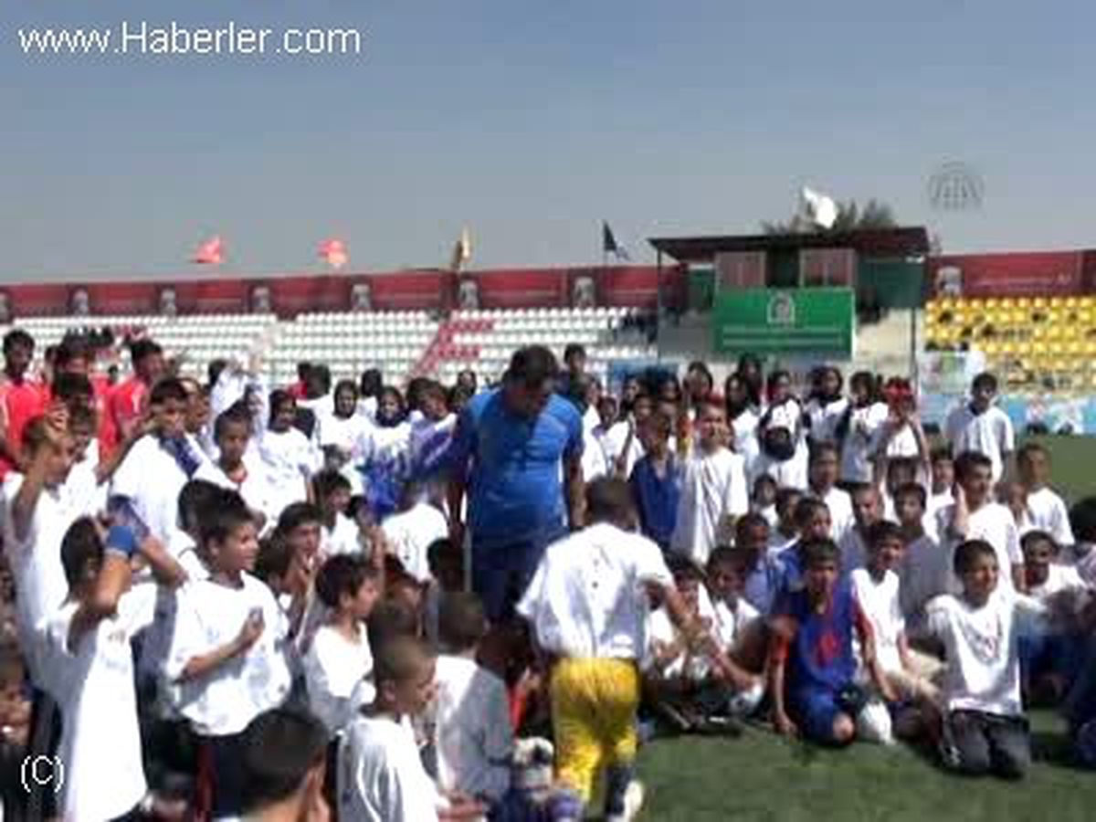 UEFA Başkanı Platini, Afganistan\'da